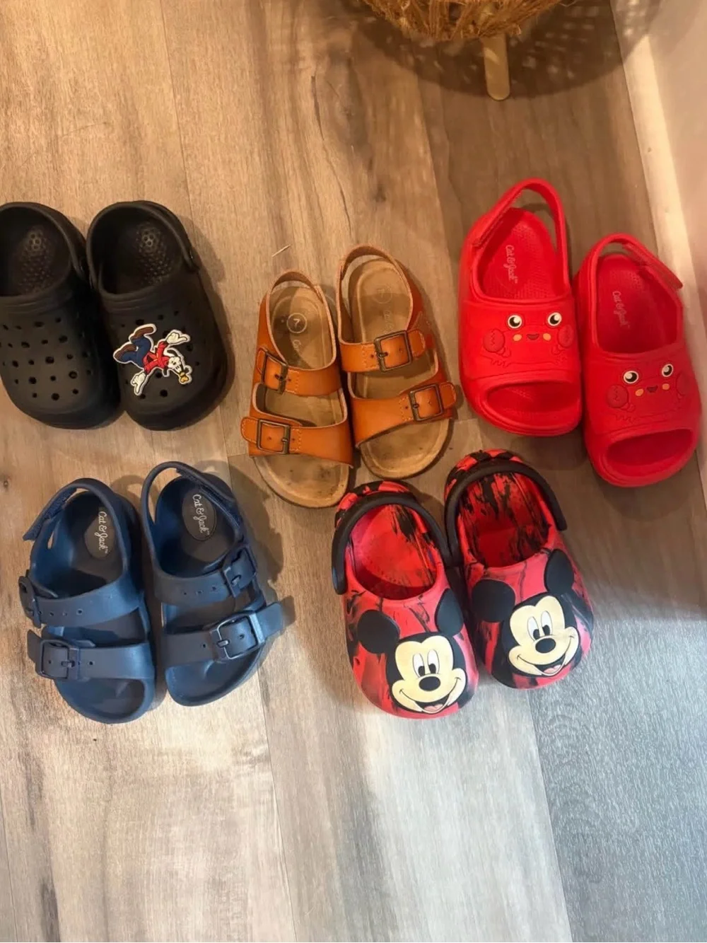 Boy sandals lot Mickey Mouse Red and Black Kids Clogs - 6 pairs